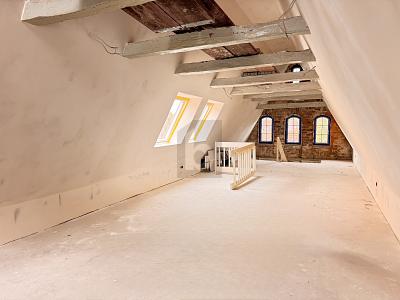 ALTBAUUNIKAT IM ROHBAU - INDIVIDUELL GESTALTBAR - Dachgeschoßwohnung Lübeck Innenstadt | Angebot:27321444