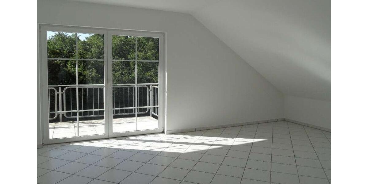 Dachgeschoßwohnung Puderbach - 5 Zimmer, 150 m&sup2;, 980&euro; | Angebot:26496062