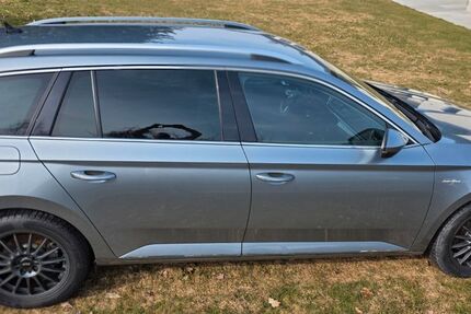 Skoda Superb 118.500 km 19.995 &euro; Lengenfeld 08485