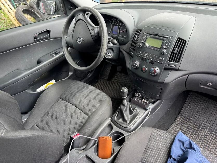 i30