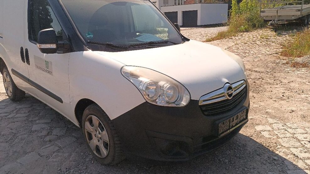 Opel Combo 156.370 km 3.400 € Bad lauchstädt 06246
