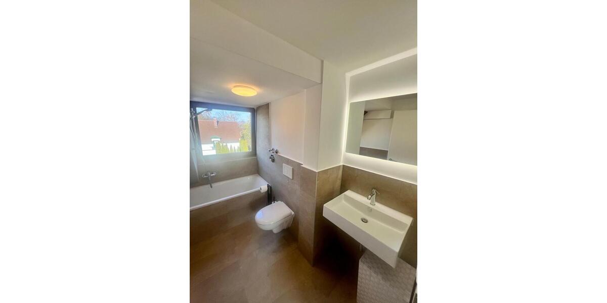 Dachgeschoßwohnung München Trudering-Riem - 2 Zimmer, 53 m&sup2;, 1.690&euro; | Angebot:25935177