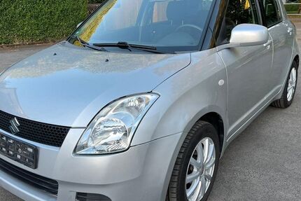 Suzuki Swift 80.000 km 3.999 &euro; Frankfurt am Main 65760