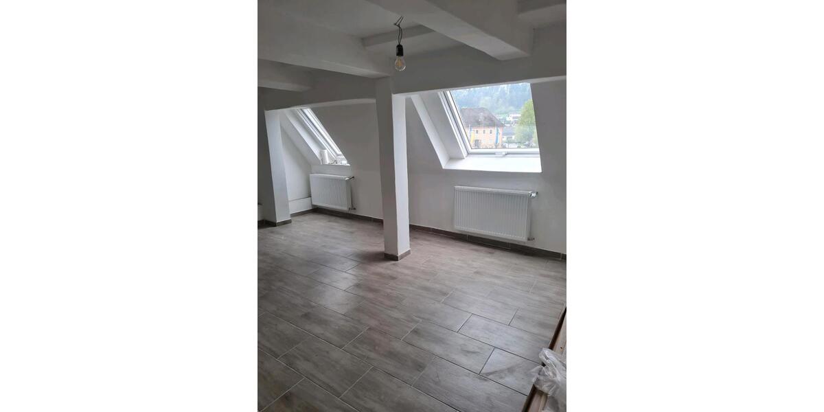 Dachgeschoßwohnung Meßkirch - 4 Zimmer, 100 m&sup2;, 700&euro; | Angebot:25540111