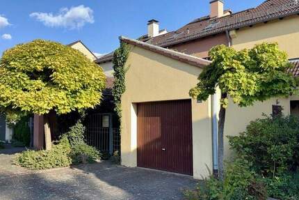 Ihr neues Haus ist da: Wohnlich in allen Facetten - Leben in Nürnberg Langwasser 5 zimmer