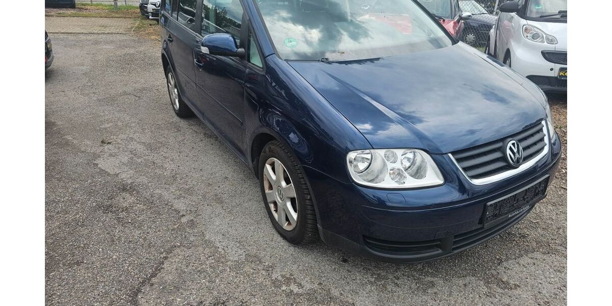 VW Touran 187.000 km 1.790 &euro; Baden-Württemberg - Wendlingen am Neckar 73240