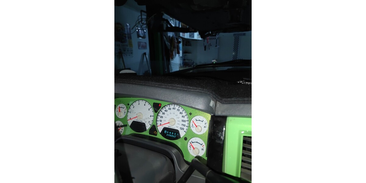 Dodge Ram 1500 Crew Cab Pick-up 465.000 km 14.700 &euro; Mühlhausen-Ehingen 78259