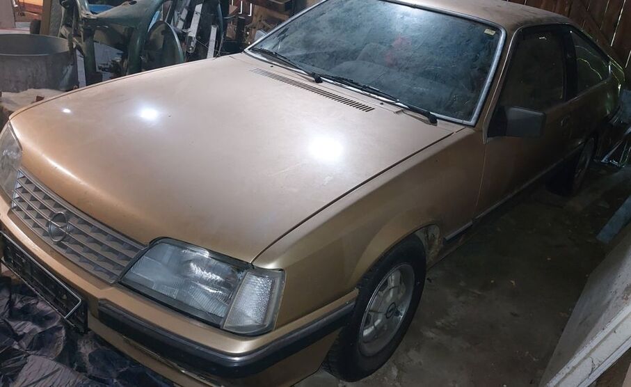 Opel Monza 120.000 km 5.200 € Dahme 15936