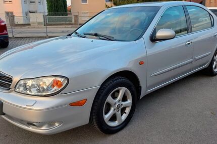 Nissan Maxima 129.000 km 2.990 &euro; Dingolfing 84130