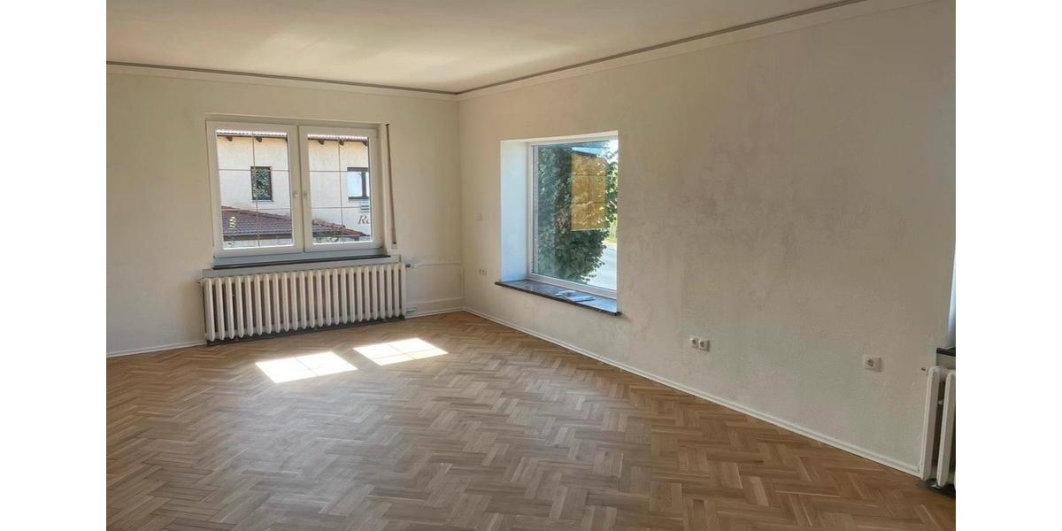 Einfamilienhaus Weinböhla - 6 Zimmer, 170 m&sup2;, 300.000&euro; | Angebot:26677128