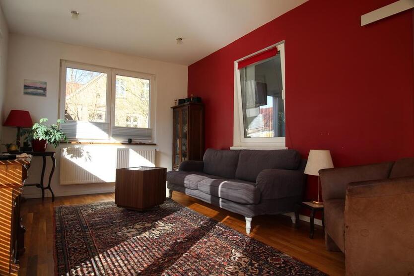 Schöne, Wohnung mit Terrasse und Garten