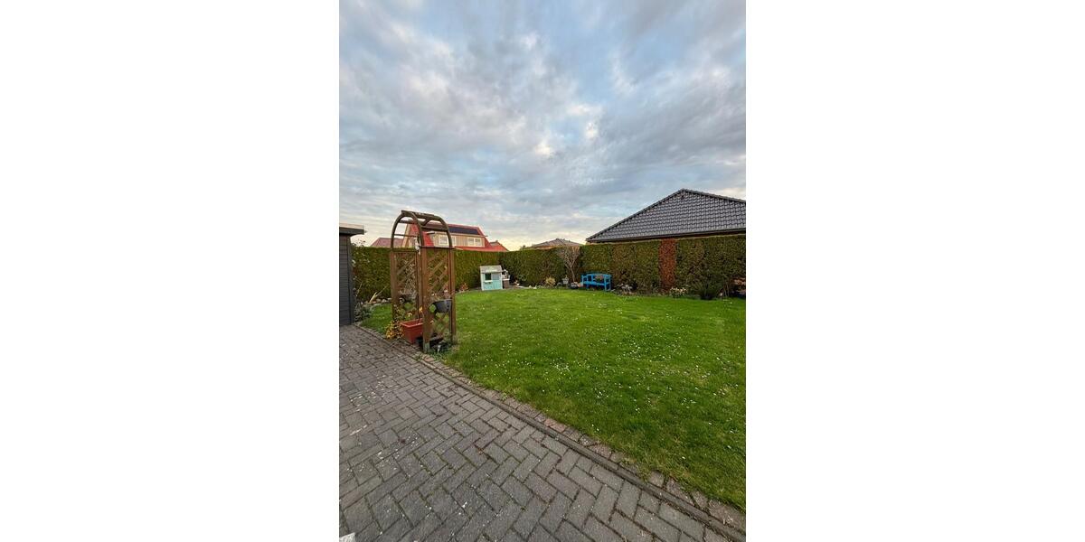 Doppelhaushälfte Varel - 4 Zimmer, 113 m&sup2;, 240.000&euro; | Angebot:25883175