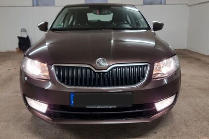 Skoda Octavia 151.000 km 9.080 &euro; Düsseldorf 40474