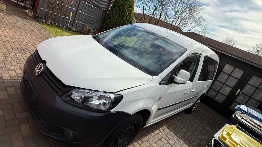 VW Caddy Maxi 386.361 km 3.850 &euro; Rathenow 14712