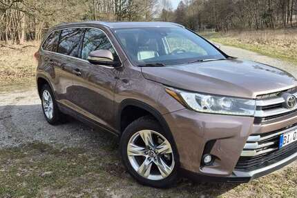Toyota Highlander 134.000 km 27.900 &euro; Sennestadt (Bielefeld) 33689