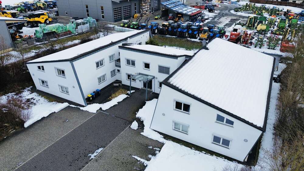 Büro in Neuhof 1.500 € 177.99 m² - Gewerbeobjekt Neuhof | Angebot:24874427