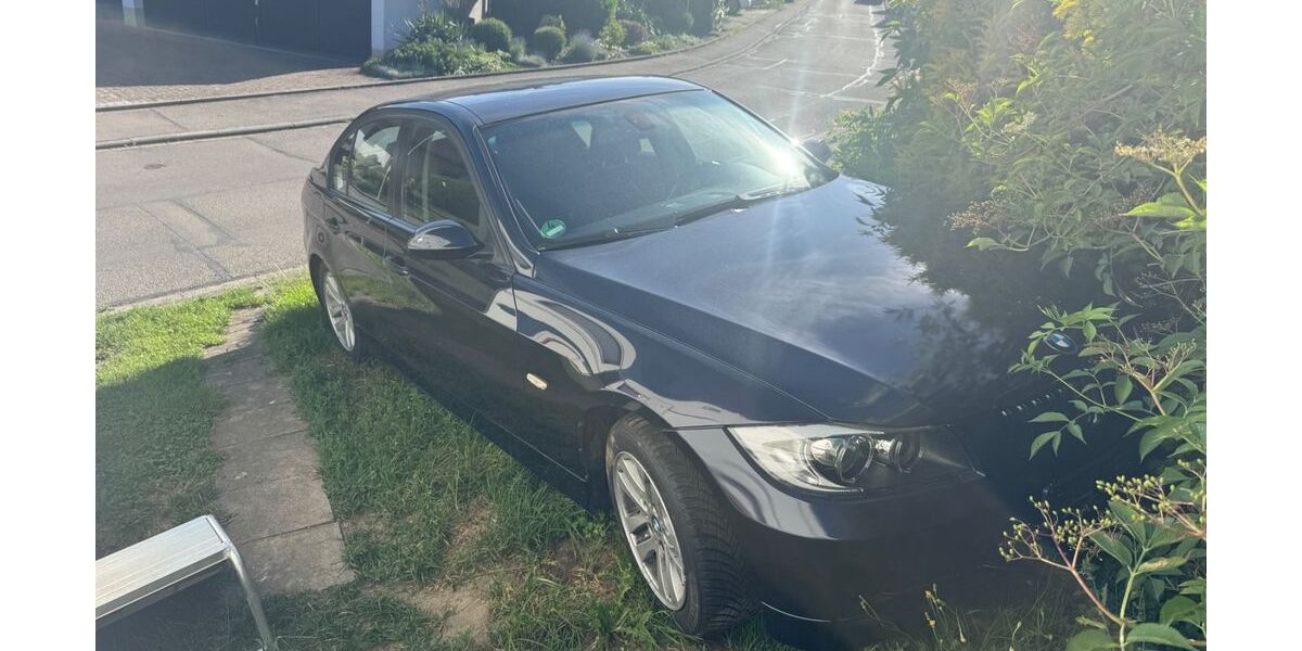 BMW 318 237.113 km 1.990 &euro; Hohentengen a.H. 79801