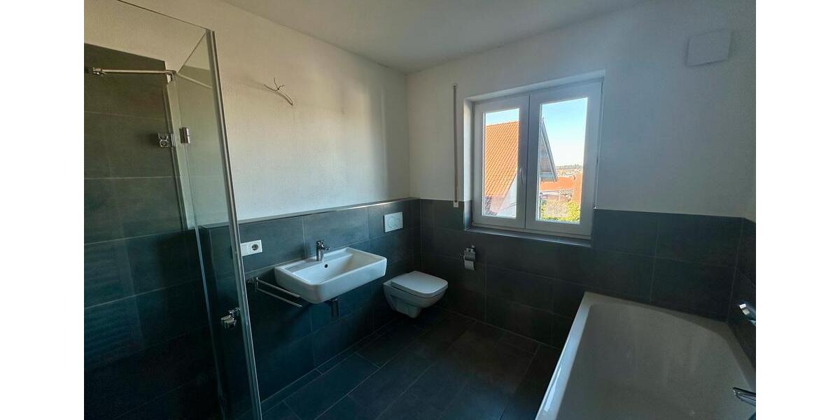 Etagenwohnung Arnstorf - 2 Zimmer, 82 m&sup2;, 840&euro; | Angebot:25416896