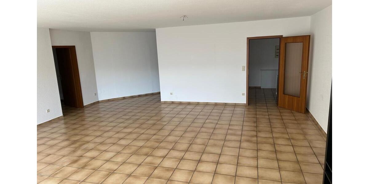 Etagenwohnung Limburg an der Lahn - 4 Zimmer, 165 m&sup2;, 349.000&euro; | Angebot:26779496