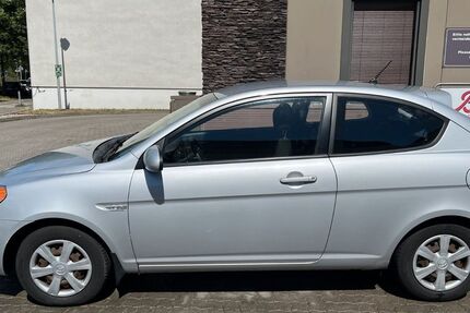 Hyundai Accent 129.819 km 1.800 &euro; Berlin 13357
