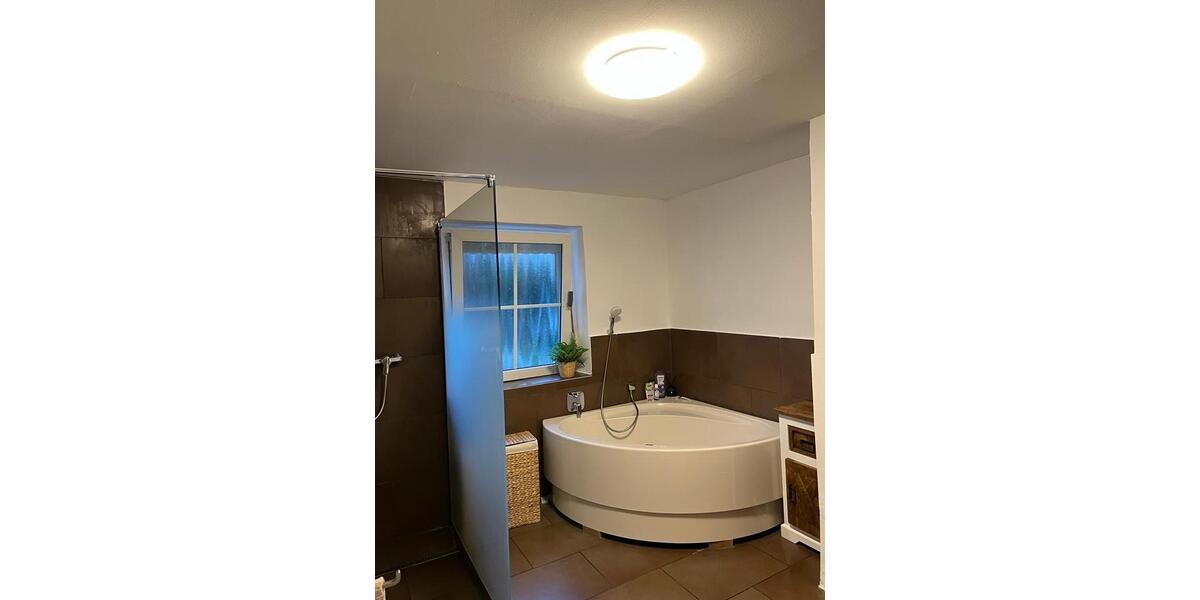 Doppelhaushälfte Wiesau Kornthan - 4 Zimmer, 93 m&sup2;, 150.000&euro; | Angebot:26942106