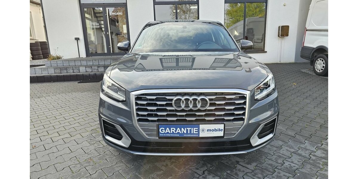 Audi Q2 1.4 TFSI S-Line Sport/ Plus LED NAVI 1.HAND 53.900 km 20.990 &euro; Löhne 32584