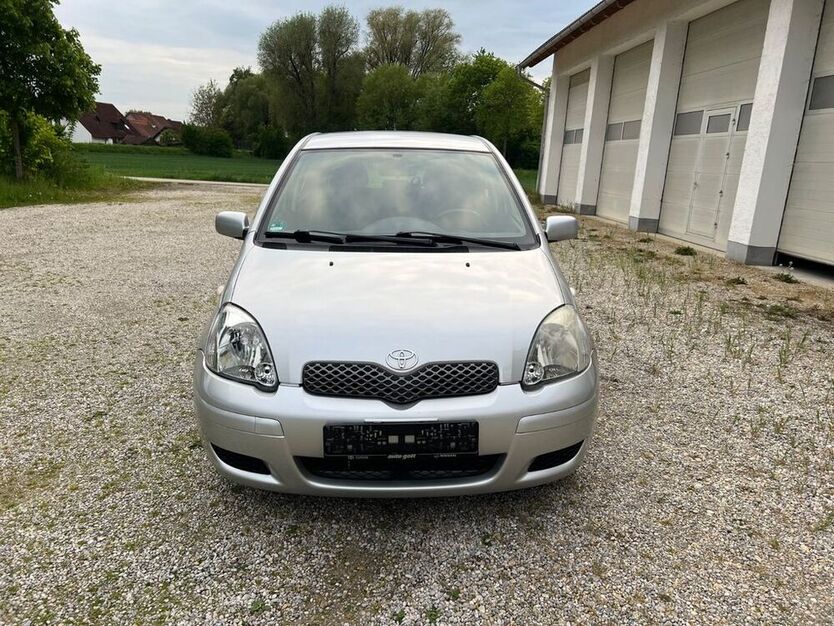 Yaris