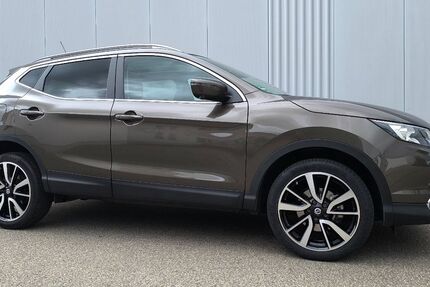 Nissan Qashqai 23.133 km 15.700 &euro; Limbach-Oberfrohna 09212