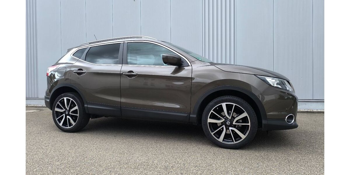 Nissan Qashqai 23.133 km 15.700 &euro; Limbach-Oberfrohna 09212