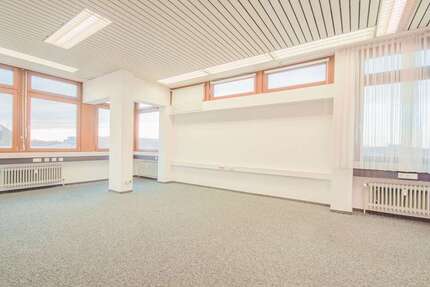 Büro in Offenburg 1.658.000 € 697.06 m² zimmer
