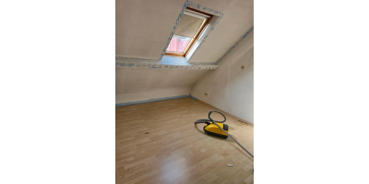 Mehrfamilienhaus, Wohnhaus Ottweiler - 9 Zimmer, 200 m&sup2;, 139.000&euro; | Angebot:26868850