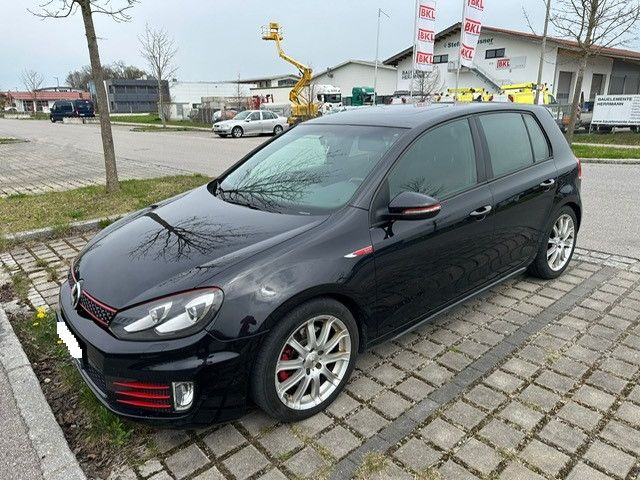 VW Golf 178.000 km 8.790 € Traunreut 83301