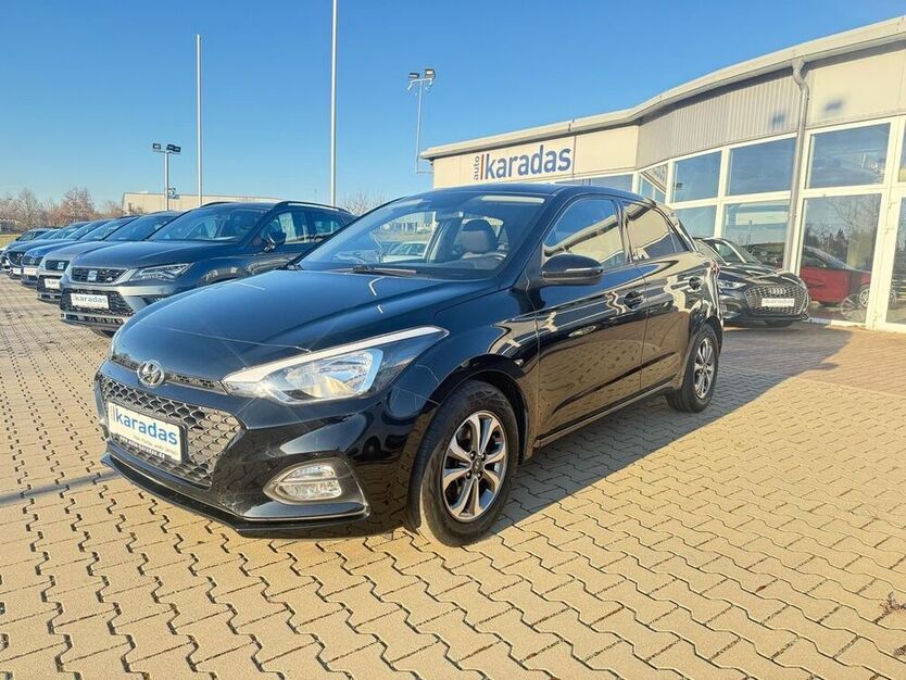 i20