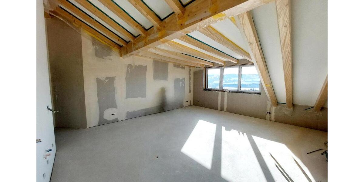 Dachgeschoßwohnung Sulzberg - 3 Zimmer, 105 m&sup2;, 1.600&euro; | Angebot:24464301