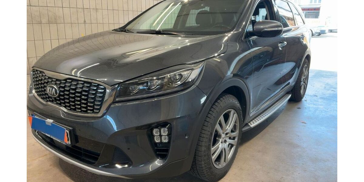 Kia Sorento 77.435 km 23.990 &euro; Schwallungen 98590