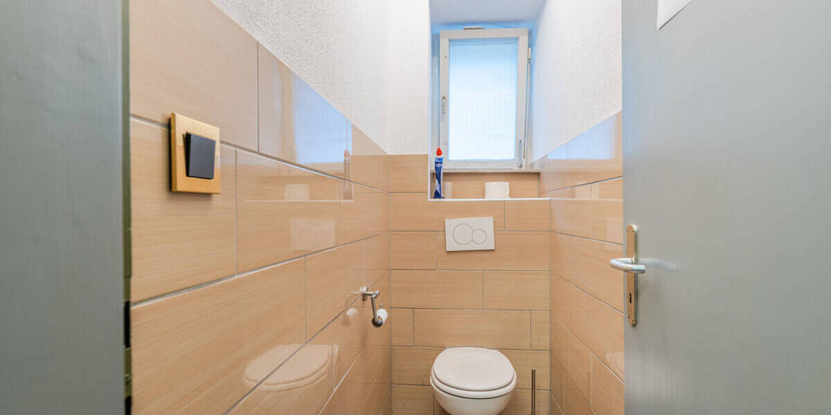 Mehrfamilienhaus, Wohnhaus Singen - 7 Zimmer, 188 m&sup2;, 375.000&euro; | Angebot:26345436