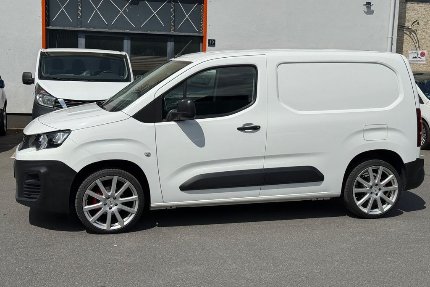 Peugeot Partner 130.000 km 12.999 &euro; Frankfurt am Main 60314