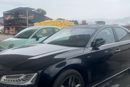 Audi A8 193.000 km 21.000 &euro; Moosinning 85452