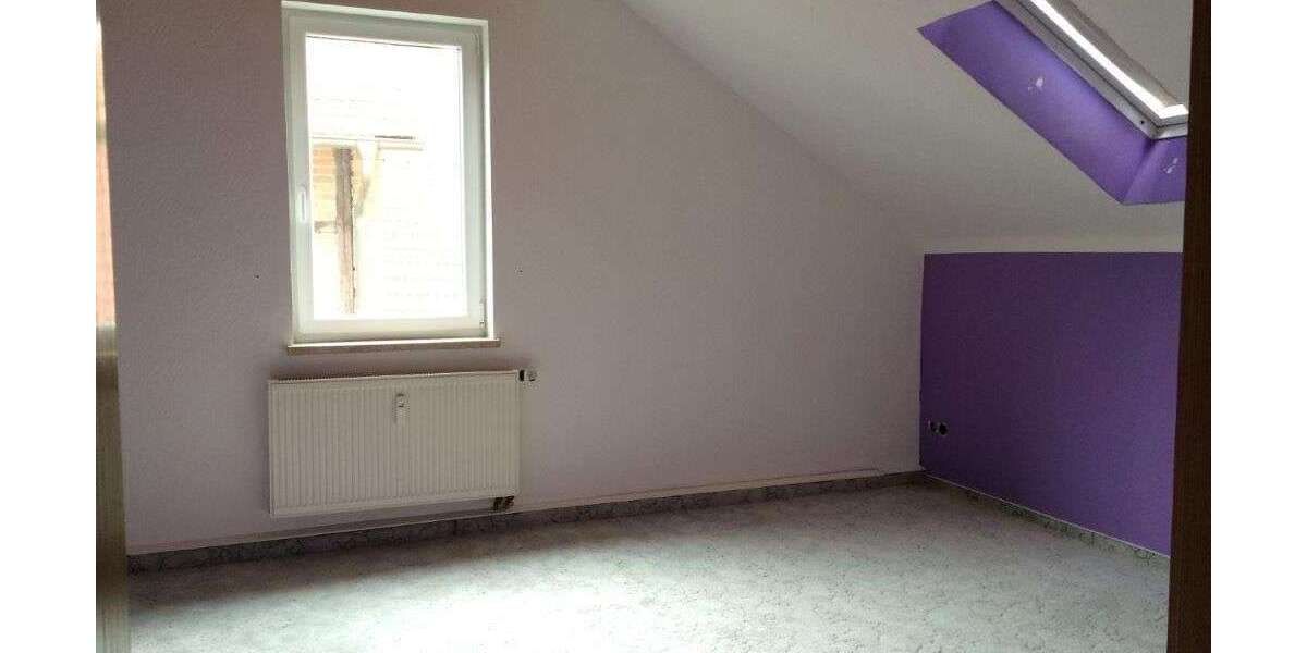 Hier können 1-2 Familien wohnen, 6,5-Zimmer, in sehr ruhiger Lage von Krölpa - Maisonettenwohnung Krölpa b. Pößneck | Angebot:27273446