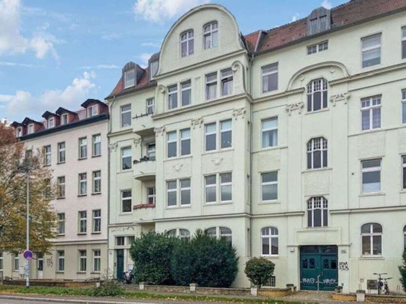 Wohnung zum Kaufen in Magdeburg 170.000 € 103 m²
