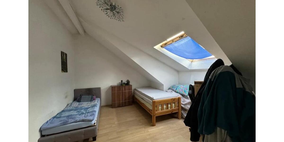 Dachgeschoßwohnung Gau-Bickelheim Bickelheim - 5 Zimmer, 125 m&sup2;, 250.000&euro; | Angebot:25989661
