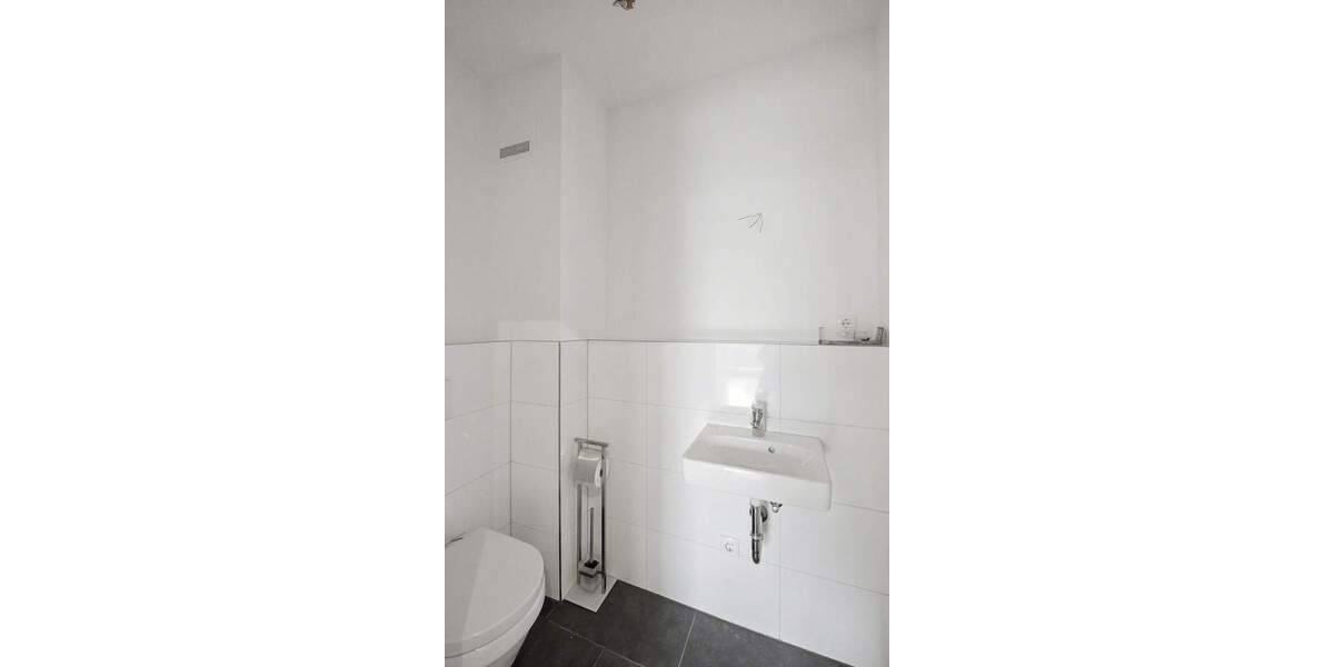 Etagenwohnung Bonn / Mehlem Mehlem - 3 Zimmer, 83 m&sup2;, 1.100&euro; | Angebot:25030661