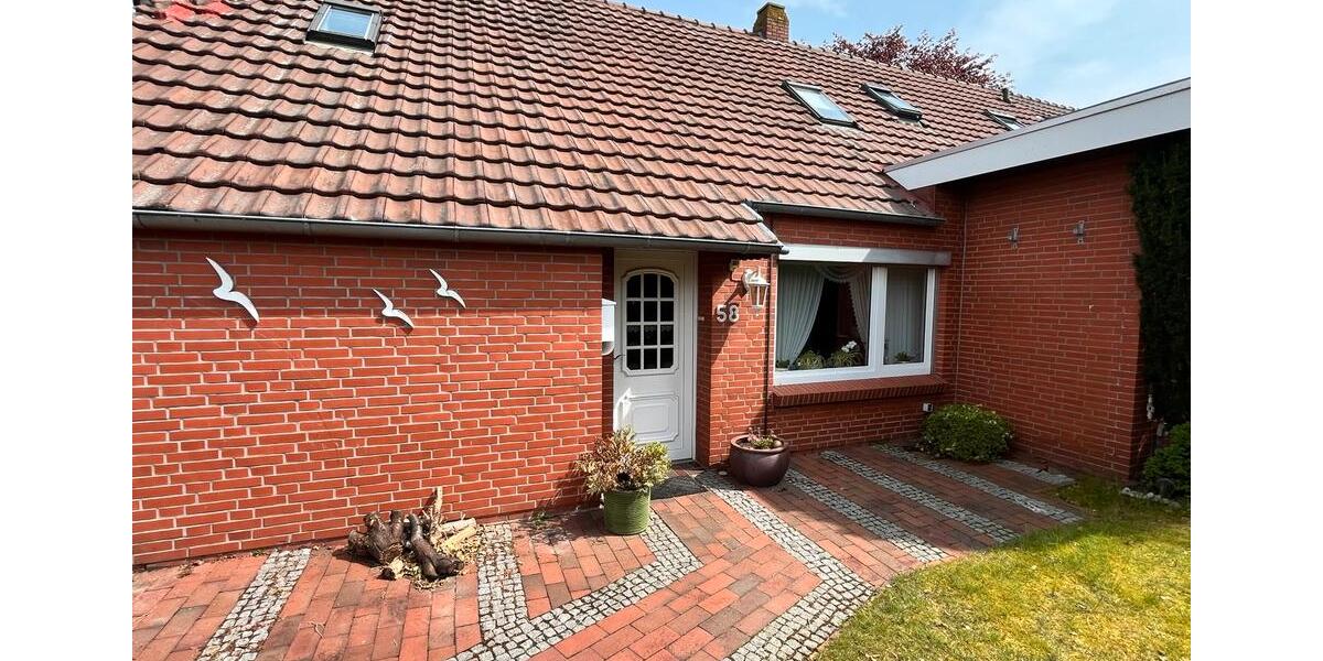 Etagenwohnung Upgant-Schott Schott - 4 Zimmer, 130 m&sup2;, 900&euro; | Angebot:26412627