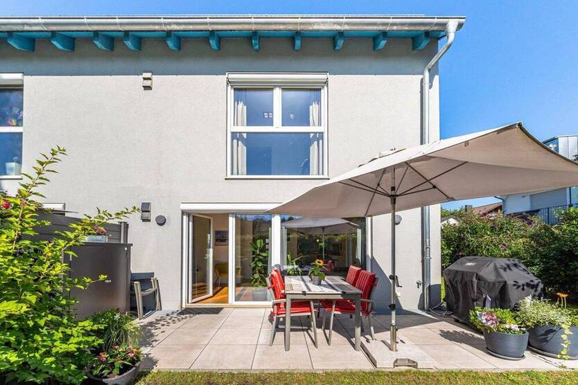 Neuwertiges Reiheneckhaus in München-Neuried