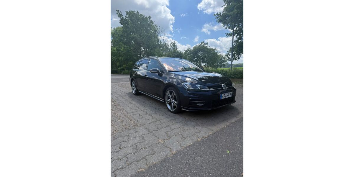 VW Golf 92.000 km 21.250 &euro; Neukirchen 09221