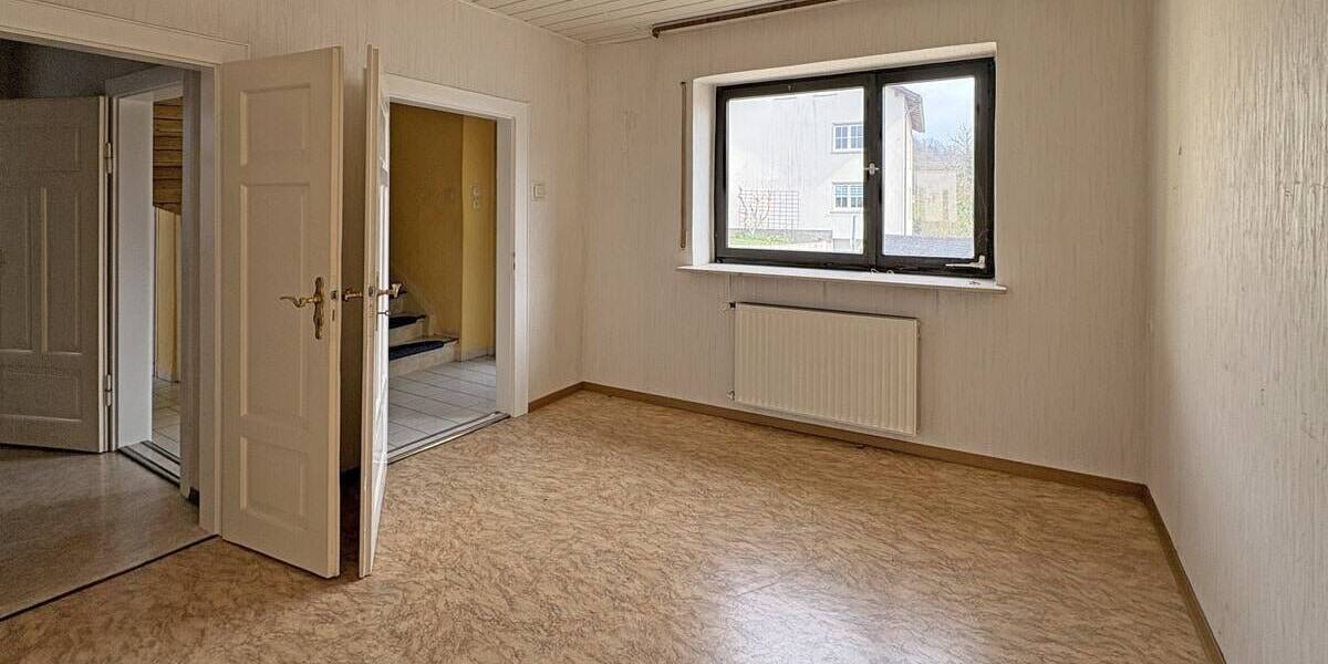 Einfamilienhaus Küps Schmölz - 7 Zimmer, 200 m&sup2;, 130.000&euro; | Angebot:25999722