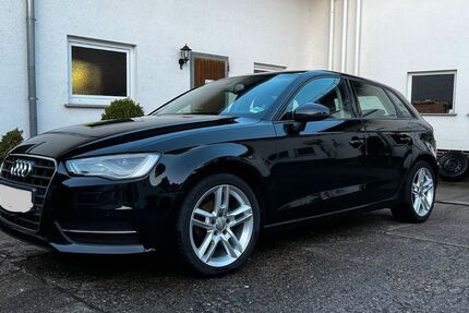 Audi A3 208.000 km 10.999 &euro; Eiterfeld 36132