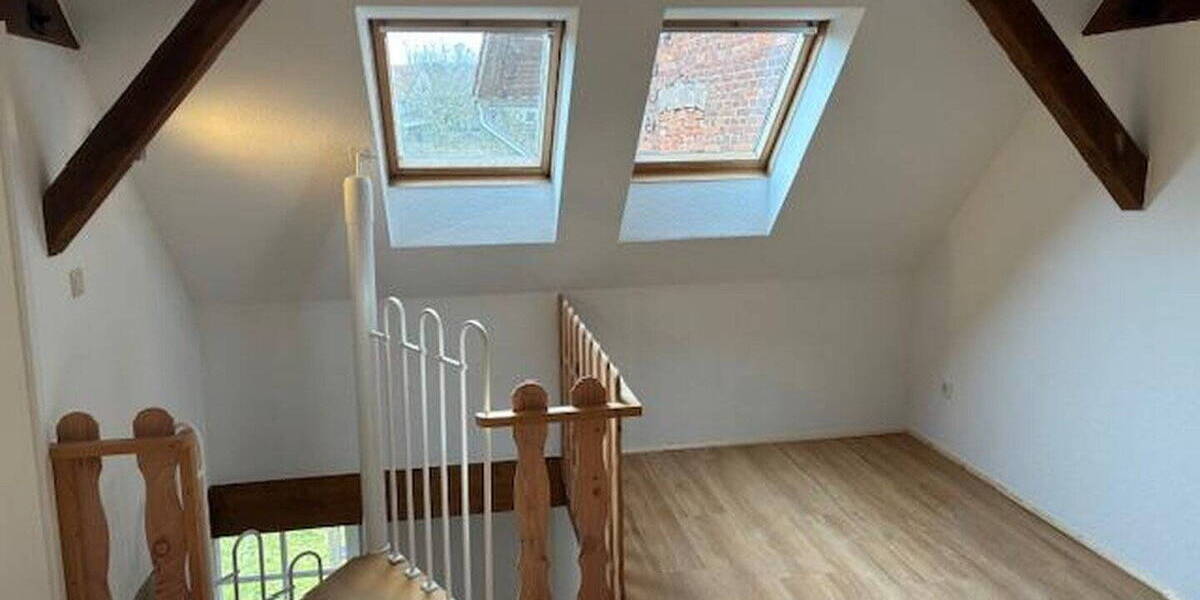Etagenwohnung Seesen Kirchberg - 3 Zimmer, 129 m&sup2;, 895&euro; | Angebot:26344022