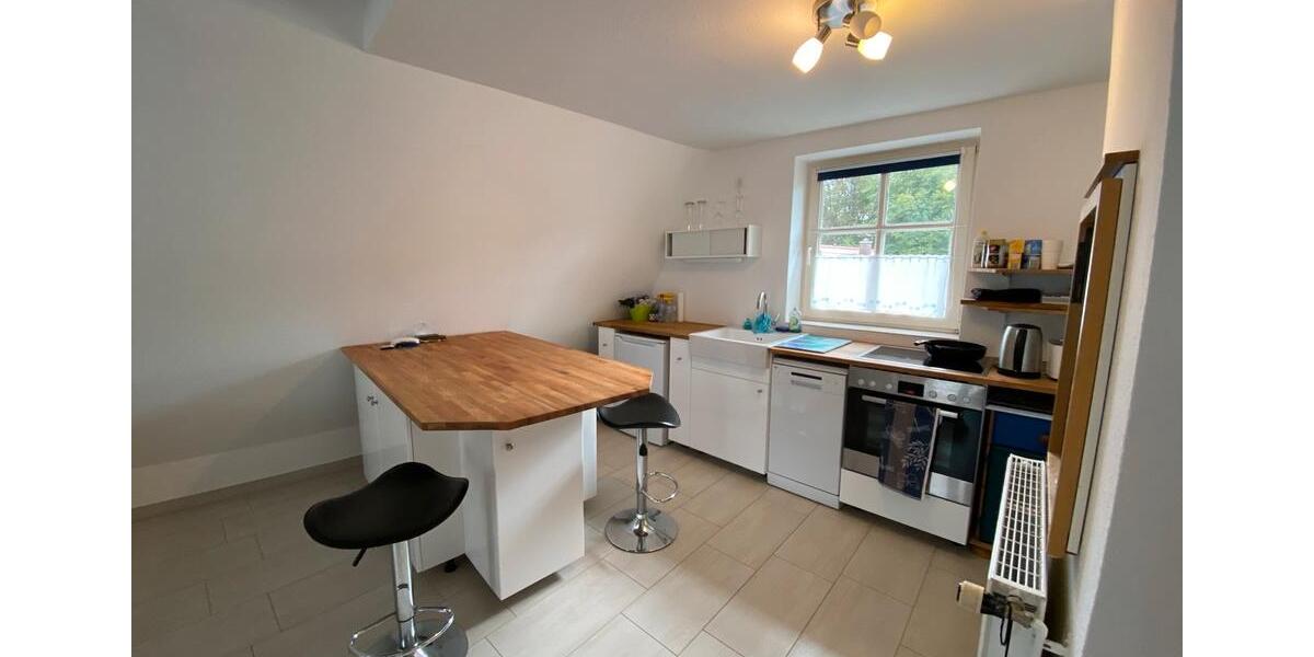 Einfamilienhaus Wetter (Hessen) - 6 Zimmer, 200 m&sup2;, 2.000&euro; | Angebot:26433699