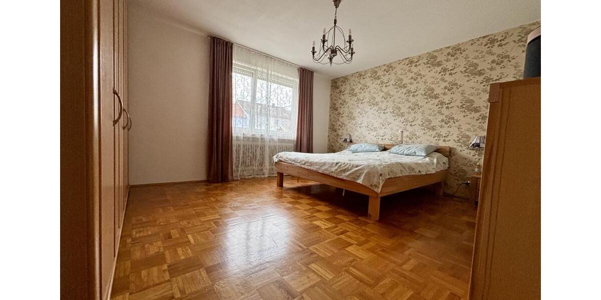 Doppelhaushälfte Balingen - 6 Zimmer, 130 m&sup2;, 1.200&euro; | Angebot:25718065